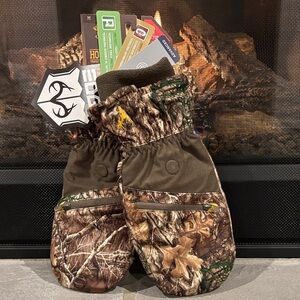 Hot Shot Realtree Edge 3M Thinsulate,heat pocket,pro text,odor,X pop top,camo